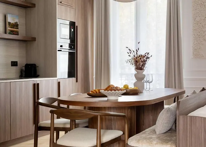 Luxury - Ac - 4br- 8p - Bastille